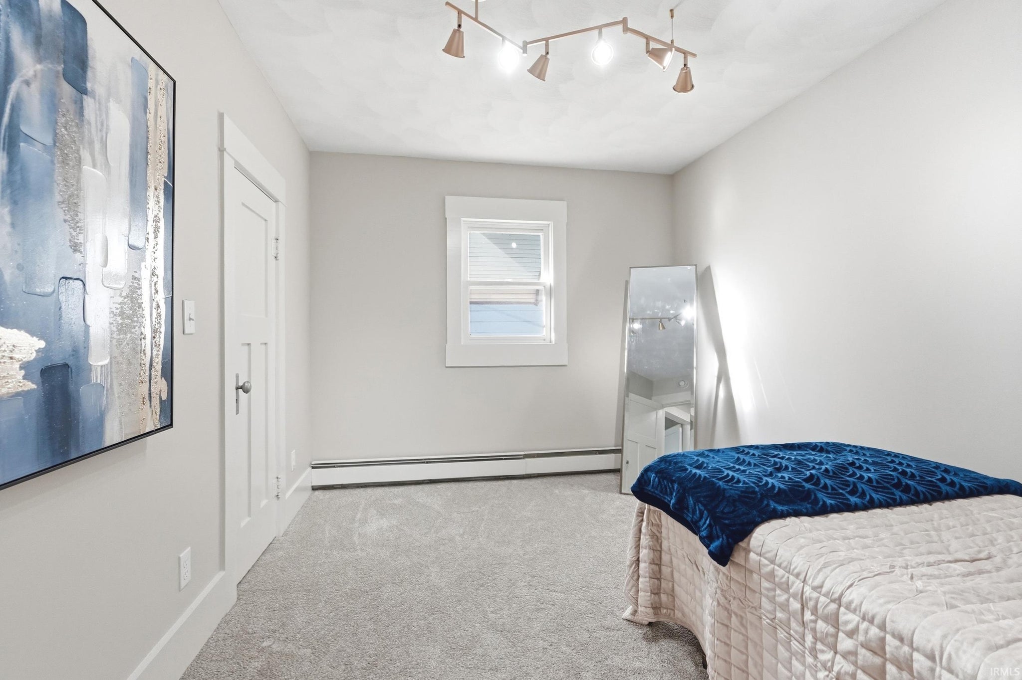 Image of 706 S Cowen Street