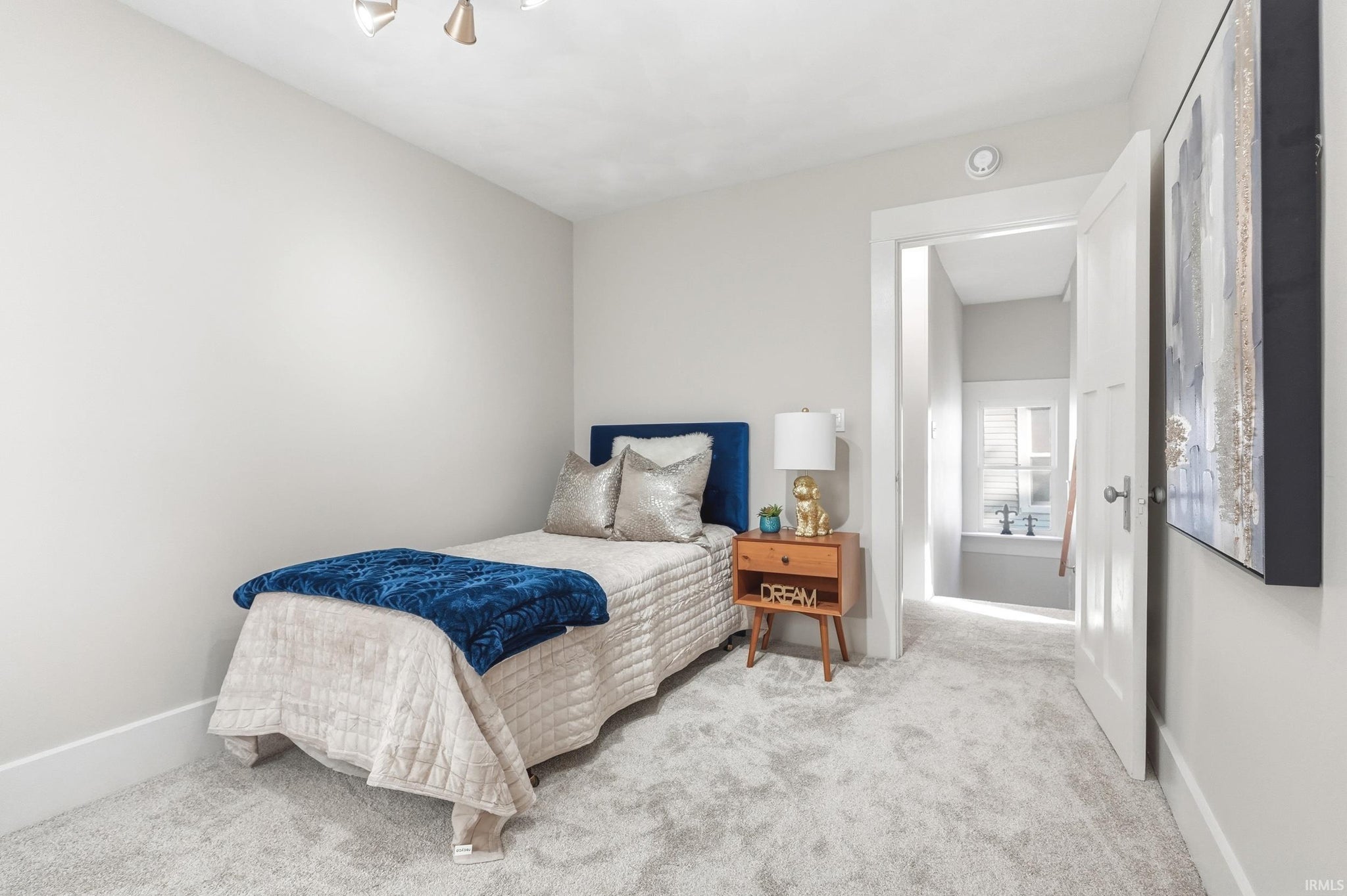 Image of 706 S Cowen Street