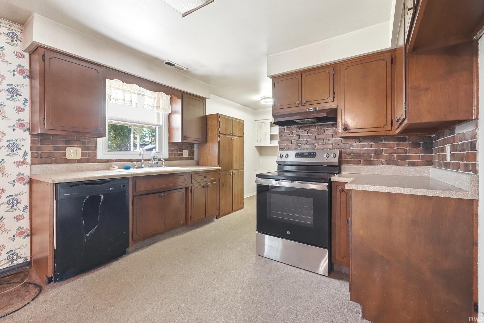 Image of 707 W Spring Street