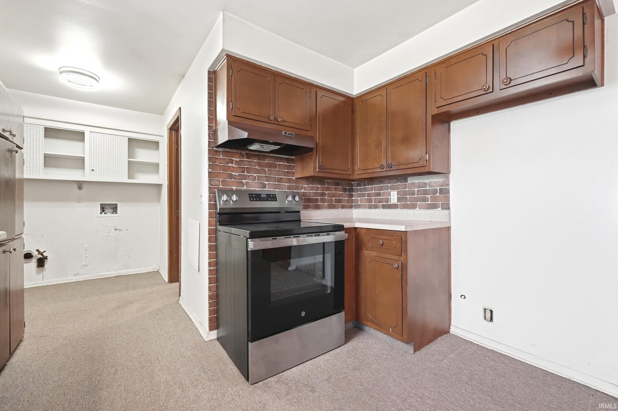 Image of 707 W Spring Street
