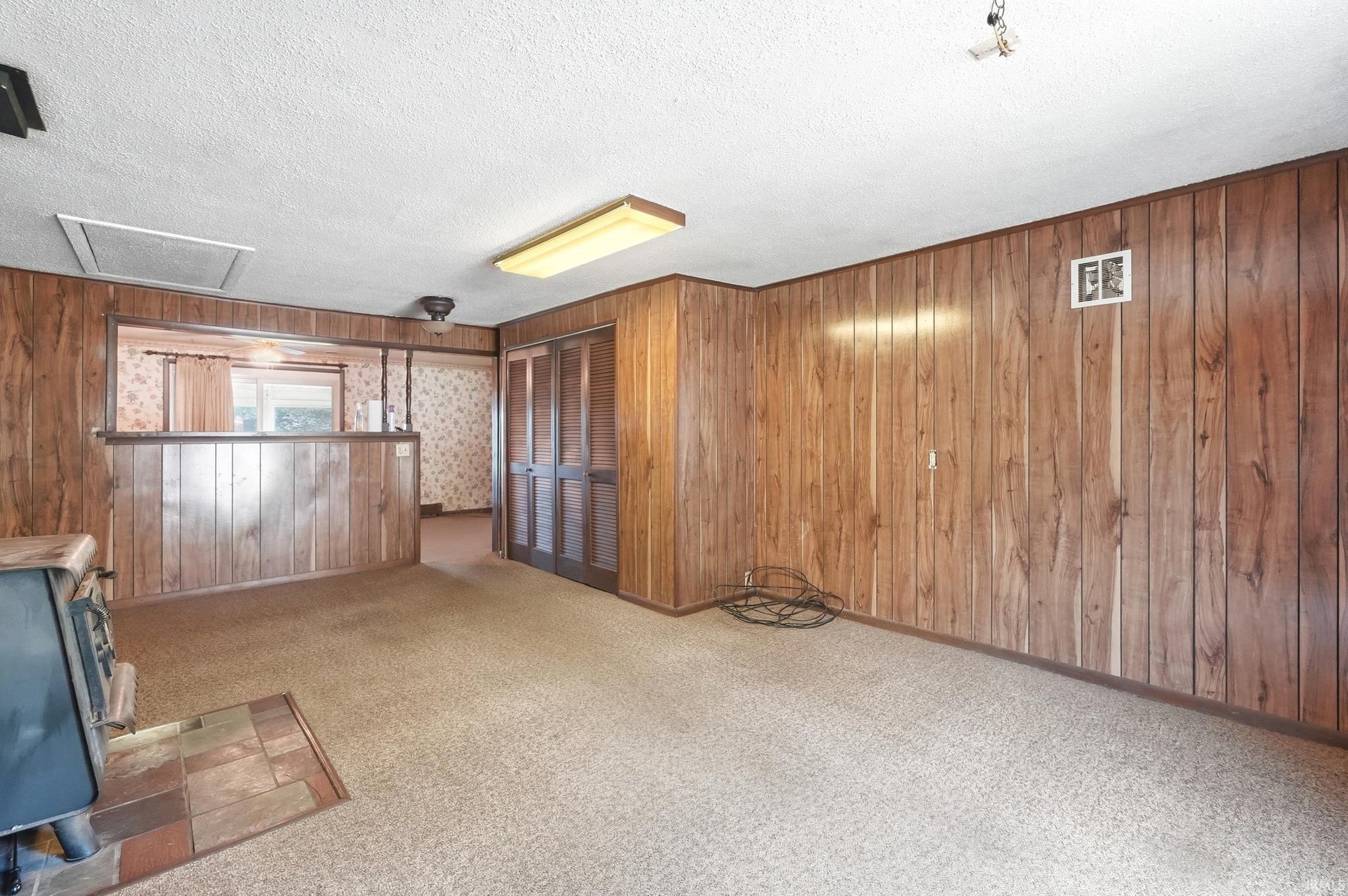 Image of 707 W Spring Street