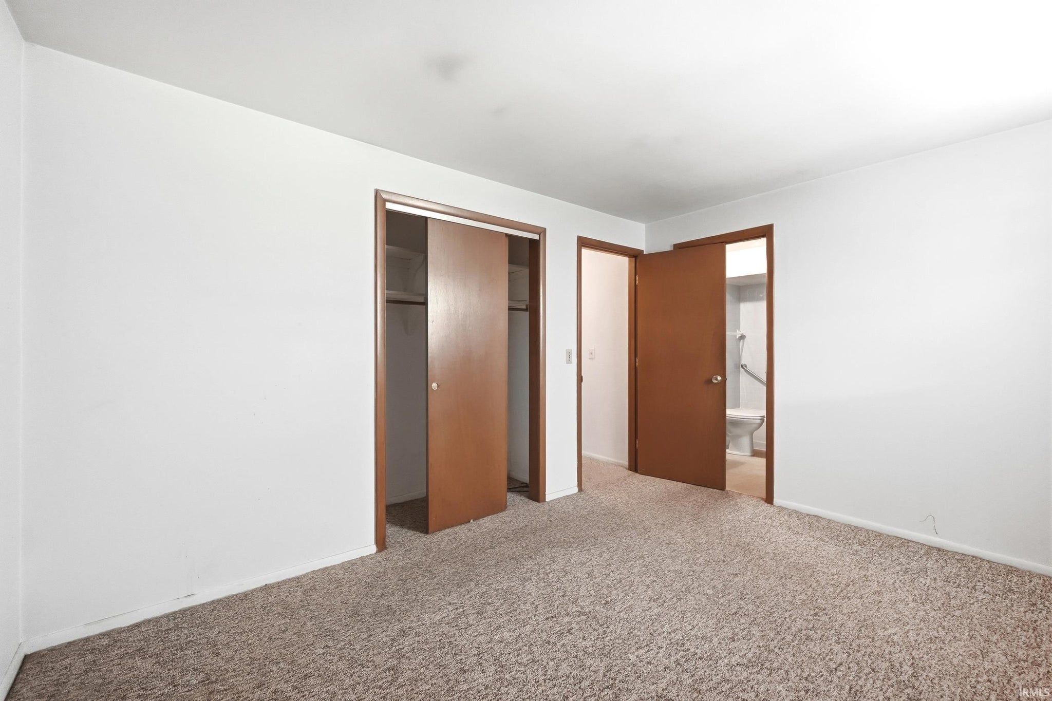 Image of 707 W Spring Street