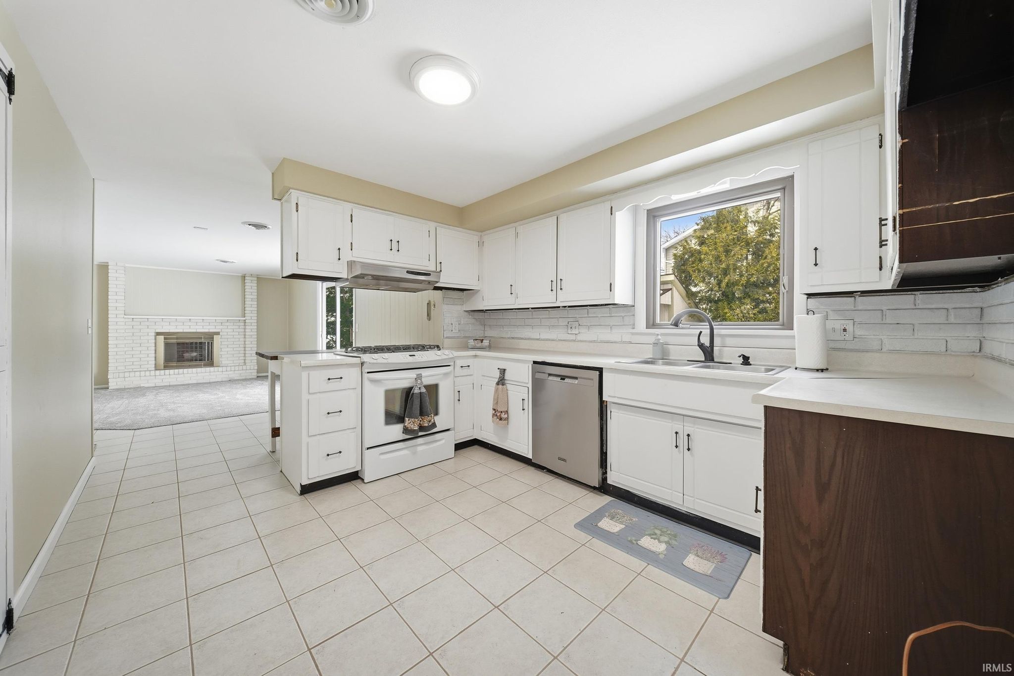 Image of 700 Brentwood Circle