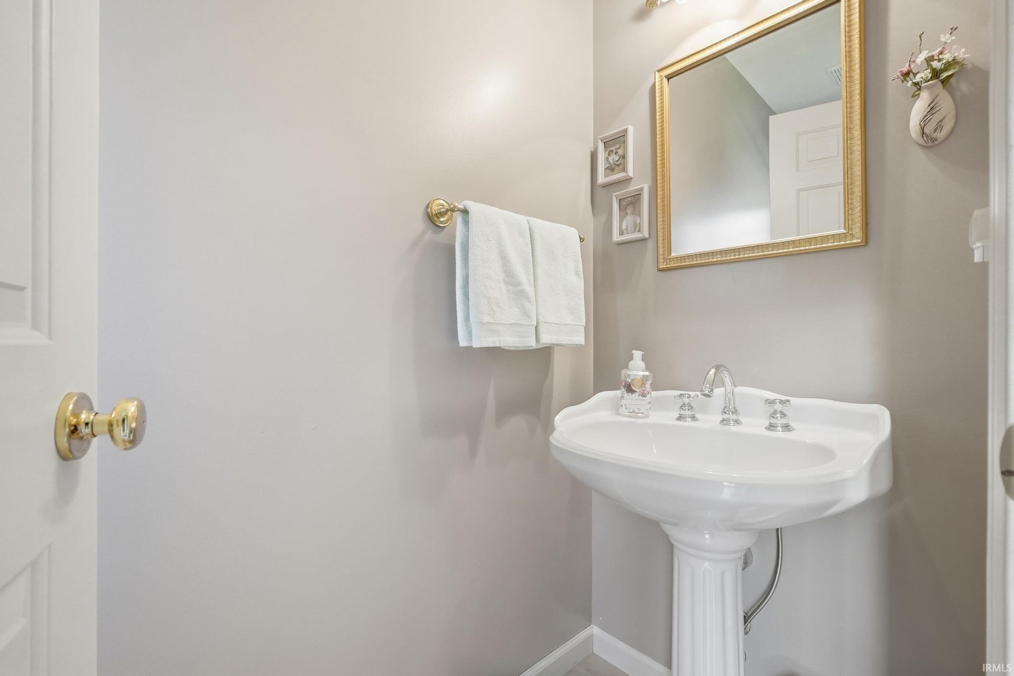 Image of 111 Matthew Cove