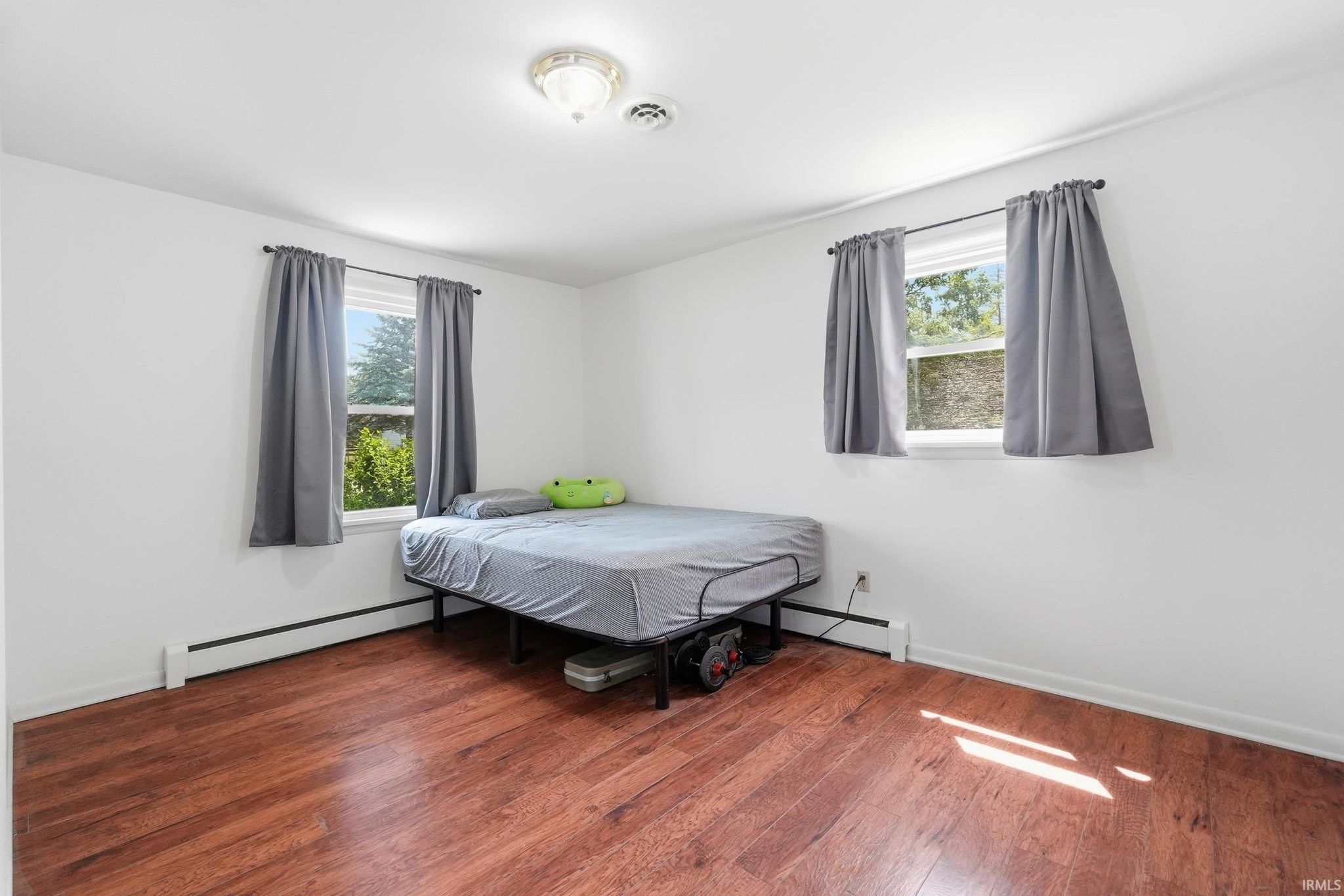 Image of 704 Brentwood Circle